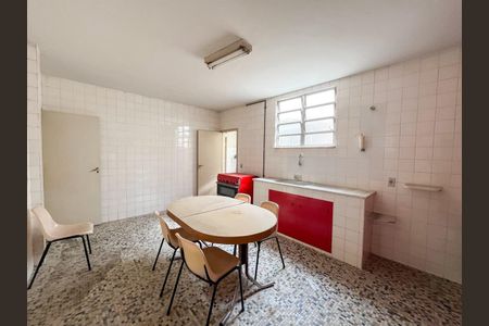 Apartamento à venda com 239m², 3 quartos e 1 vaga Apartamento à venda com 239m², 3 quartos e 1 vagaCozinha
