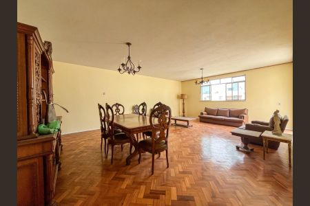 Apartamento à venda com 239m², 3 quartos e 1 vaga Apartamento à venda com 239m², 3 quartos e 1 vagaSala