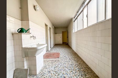 Apartamento à venda com 239m², 3 quartos e 1 vaga Apartamento à venda com 239m², 3 quartos e 1 vagaÁrea externa
