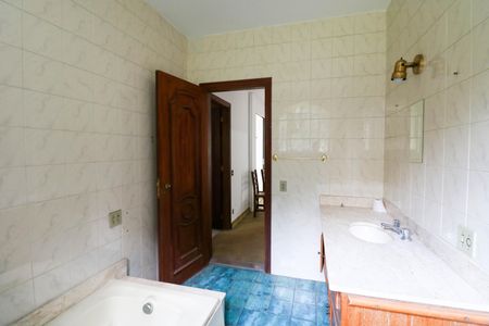 Casa para alugar com 10m², 7 quartos e 6 vagas Casa para alugar com 10m², 7 quartos e 6 vagasBanheiro da suíte 2