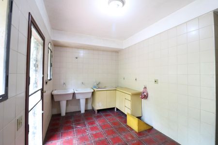 Área de Serviço de casa para alugar com 7 quartos, 10m² em Praia da Lagoa, São Paulo
