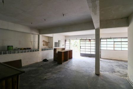 Casa para alugar com 10m², 7 quartos e 6 vagas Casa para alugar com 10m², 7 quartos e 6 vagasÁrea externa