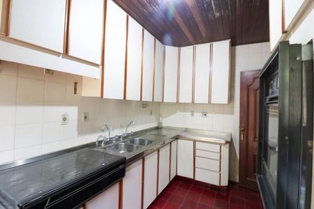 Casa para alugar com 10m², 7 quartos e 6 vagas Casa para alugar com 10m², 7 quartos e 6 vagasCozinha