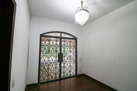 Hall de entrada de casa para alugar com 7 quartos, 10m² em Praia da Lagoa, São Paulo