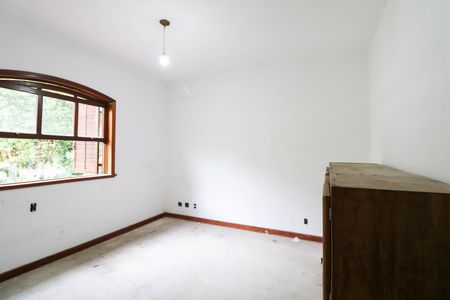 Casa para alugar com 10m², 7 quartos e 6 vagas Casa para alugar com 10m², 7 quartos e 6 vagasSuíte 2