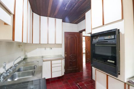 Casa para alugar com 10m², 7 quartos e 6 vagas Casa para alugar com 10m², 7 quartos e 6 vagasCozinha