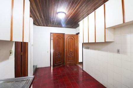 Casa para alugar com 10m², 7 quartos e 6 vagas Casa para alugar com 10m², 7 quartos e 6 vagasCozinha