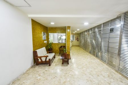 Hall de entrada de apartamento à venda com 1 quarto, 46m² em Vila Mariana, São Paulo
