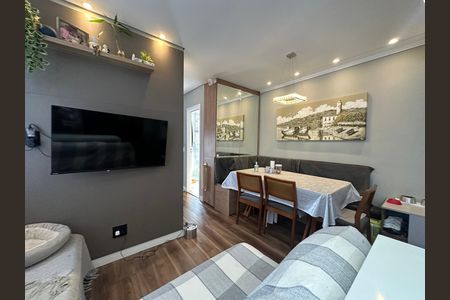 Sala de apartamento para alugar com 1 quarto, 50m² em Jardim Tupanci, Barueri