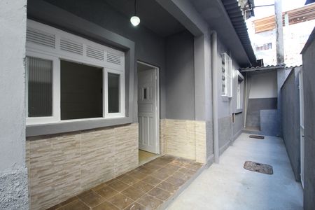 Fachada de casa para alugar com 1 quarto, 70m² em Taquara, Rio de Janeiro