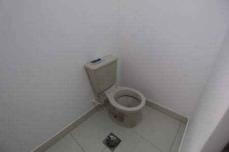 Banheiro de casa para alugar com 1 quarto, 70m² em Taquara, Rio de Janeiro