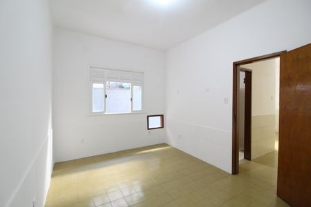 Quarto de casa para alugar com 1 quarto, 70m² em Taquara, Rio de Janeiro