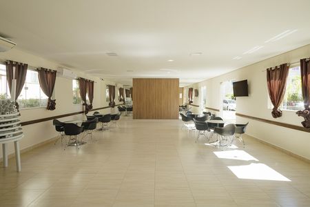 Apartamento para alugar com 41m², 2 quartos e 1 vaga Apartamento para alugar com 41m², 2 quartos e 1 vagaÁrea comum - Salão de festas