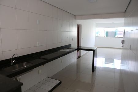 Apartamento para alugar com 100m², 3 quartos e 2 vagasCozinha e Área de Serviço