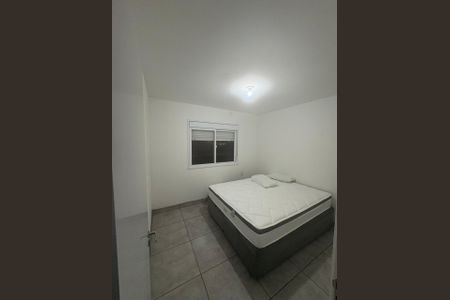 Quarto de apartamento para alugar com 2 quartos, 45m² em Estância Velha, Canoas