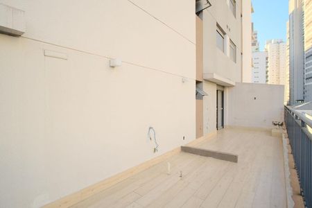 Apartamento à venda com 140m², 3 quartos e 2 vagas Apartamento à venda com 140m², 3 quartos e 2 vagasÁrea externa