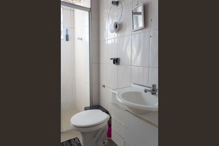 Banheiro de apartamento à venda com 2 quartos, 54m² em Jardim Iracema, São Paulo