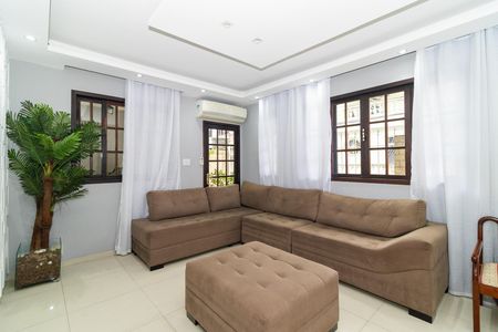 Casa para alugar com 3 quartos, 350m² em Campinho, Rio de Janeiro