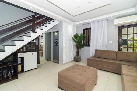 Sala de casa para alugar com 3 quartos, 350m² em Campinho, Rio de Janeiro