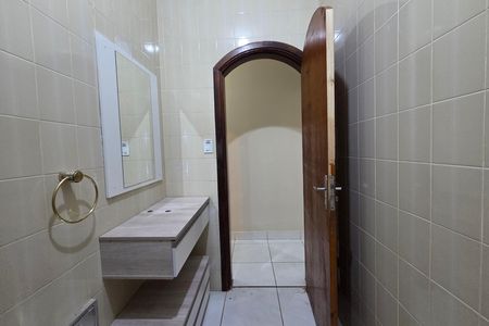Casa para alugar com 250m², 3 quartos e 4 vagas Casa para alugar com 250m², 3 quartos e 4 vagasBanheiro
