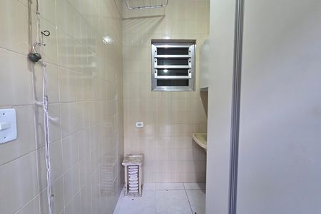 Área de Serviço de casa para alugar com 3 quartos, 250m² em Guilhermina, Praia Grande