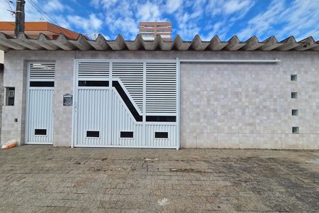 Fachada de casa para alugar com 3 quartos, 250m² em Guilhermina, Praia Grande