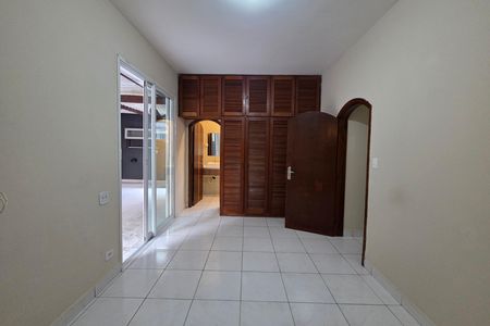 Casa para alugar com 250m², 3 quartos e 4 vagas Casa para alugar com 250m², 3 quartos e 4 vagasSuíte 1