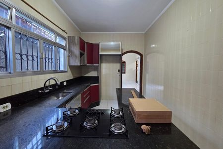 Casa para alugar com 250m², 3 quartos e 4 vagas Casa para alugar com 250m², 3 quartos e 4 vagasCozinha