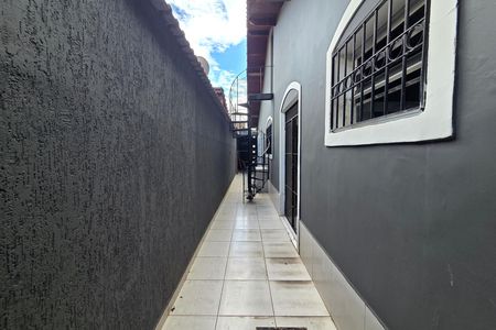 Casa para alugar com 250m², 3 quartos e 4 vagas Casa para alugar com 250m², 3 quartos e 4 vagasQuintal