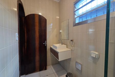 Casa para alugar com 250m², 3 quartos e 4 vagas Casa para alugar com 250m², 3 quartos e 4 vagasBanheiro da Suíte 1