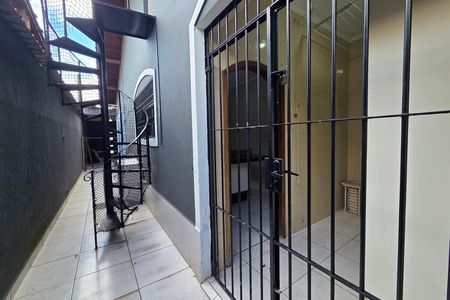 Casa para alugar com 250m², 3 quartos e 4 vagas Casa para alugar com 250m², 3 quartos e 4 vagasQuintal