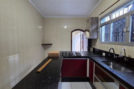 Casa para alugar com 250m², 3 quartos e 4 vagas Casa para alugar com 250m², 3 quartos e 4 vagasCozinha