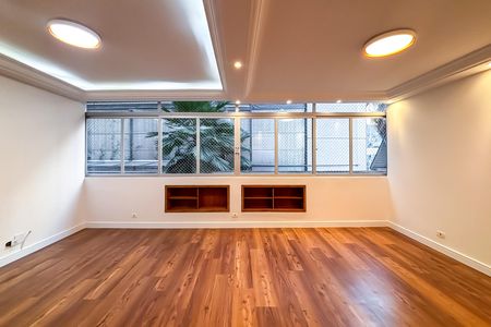 Apartamento à venda com 132m², 3 quartos e 1 vaga