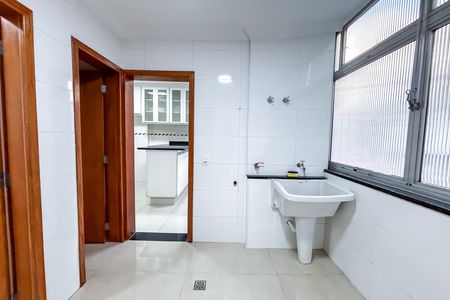 Apartamento à venda com 132m², 3 quartos e 1 vaga