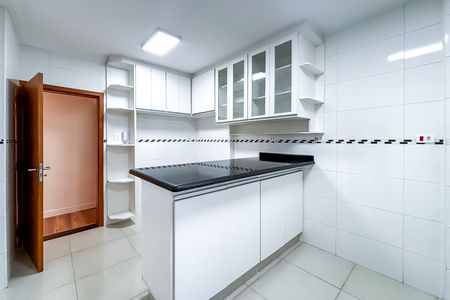 Apartamento à venda com 132m², 3 quartos e 1 vaga