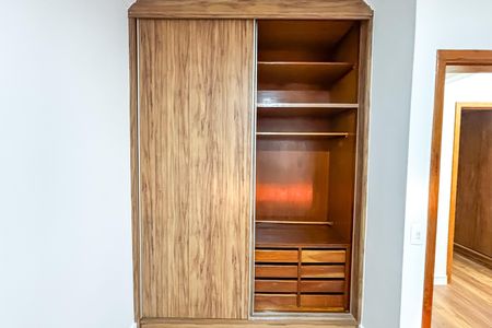 Apartamento à venda com 132m², 3 quartos e 1 vaga