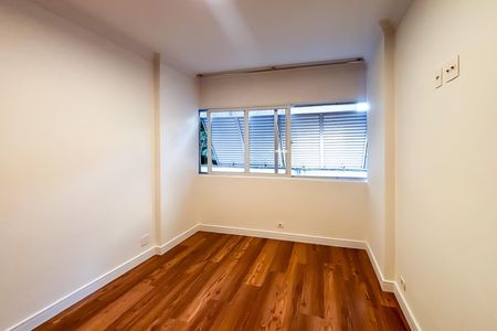 Apartamento à venda com 132m², 3 quartos e 1 vaga