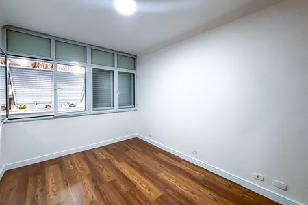 Apartamento à venda com 132m², 3 quartos e 1 vaga