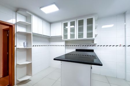 Apartamento à venda com 132m², 3 quartos e 1 vaga