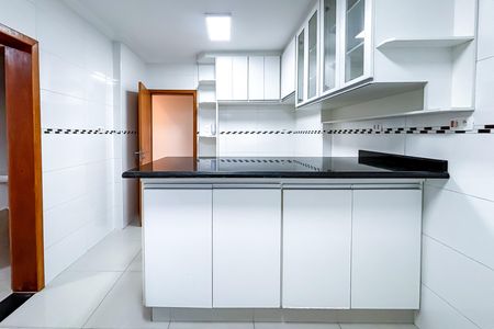 Apartamento à venda com 132m², 3 quartos e 1 vaga
