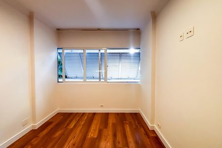 Apartamento à venda com 132m², 3 quartos e 1 vaga