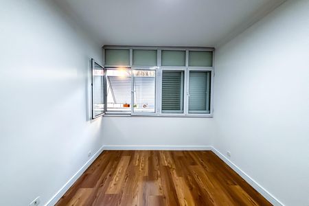 Apartamento à venda com 132m², 3 quartos e 1 vaga