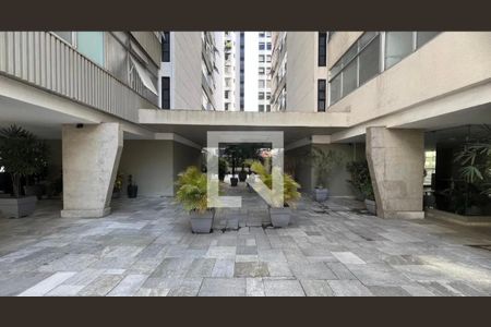 Apartamento à venda com 132m², 3 quartos e 1 vaga