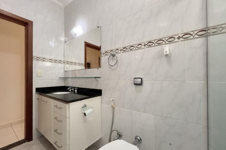 Casa de condomínio para alugar com 163m², 3 quartos e 4 vagas