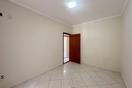Casa de condomínio para alugar com 163m², 3 quartos e 4 vagas