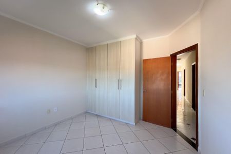 Casa de condomínio para alugar com 163m², 3 quartos e 4 vagas