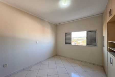 Casa de condomínio para alugar com 163m², 3 quartos e 4 vagas
