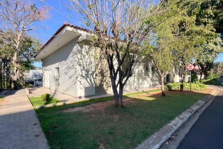 Casa de condomínio para alugar com 163m², 3 quartos e 4 vagas