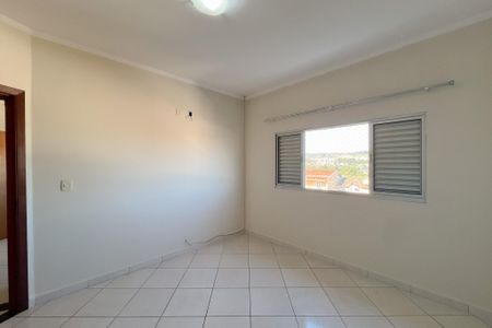 Casa de condomínio para alugar com 163m², 3 quartos e 4 vagas