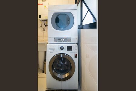 Apartamento para alugar com 60m², 2 quartos e 1 vagaÁrea de Serviço